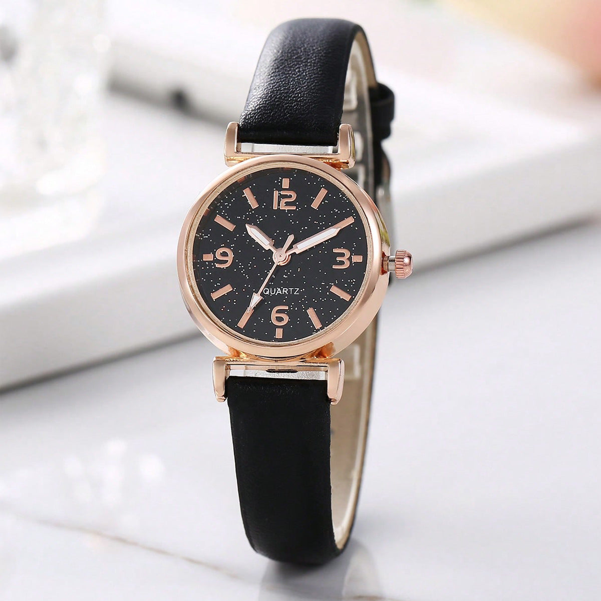 Coffret bracelet cœur et montre à quartz pour femme